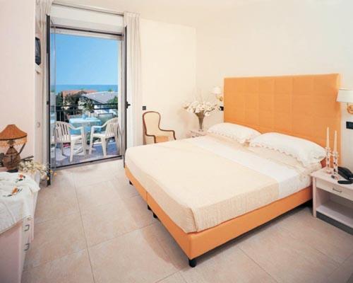 Hotel Ducale Cattolica Kültér fotó